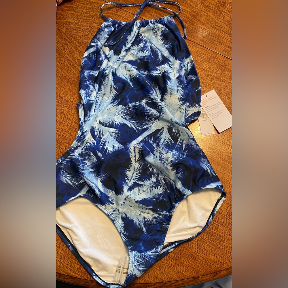 NWT XXL/16 UPF 40 Old Navy Side Cutouts PalmTree Sanitary Liner Light Blue